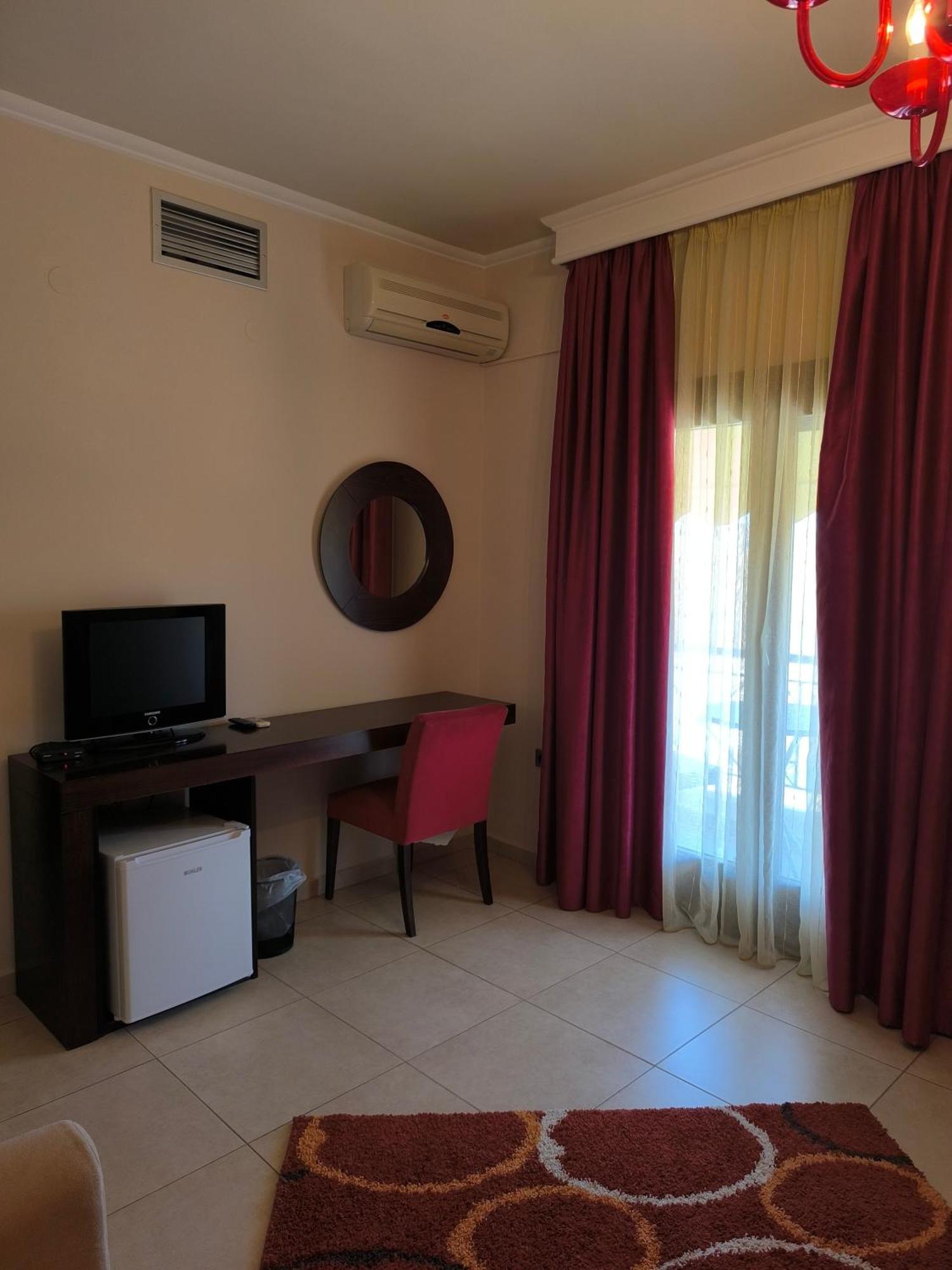 Faraggi Hotel Simvolí Buitenkant foto